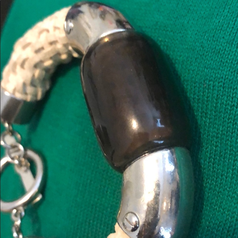 Create Your Own Vibrant Life In A Hand Creation! - image 3